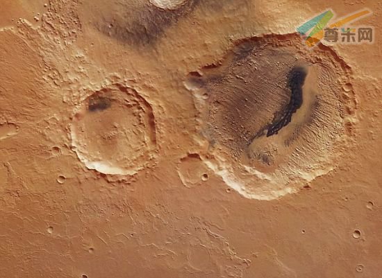 欧洲航天局火星“快车”号探测器的这个发现使科学家意识到火星曾是一颗十分活跃的星球，和我们现在看到的毫无生机的面貌存在很大不同。