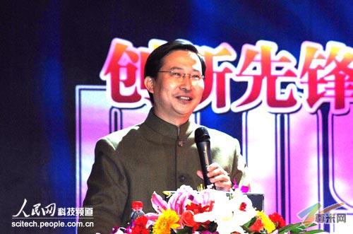 北京大学生命科学学院院长饶毅出席颁奖典礼